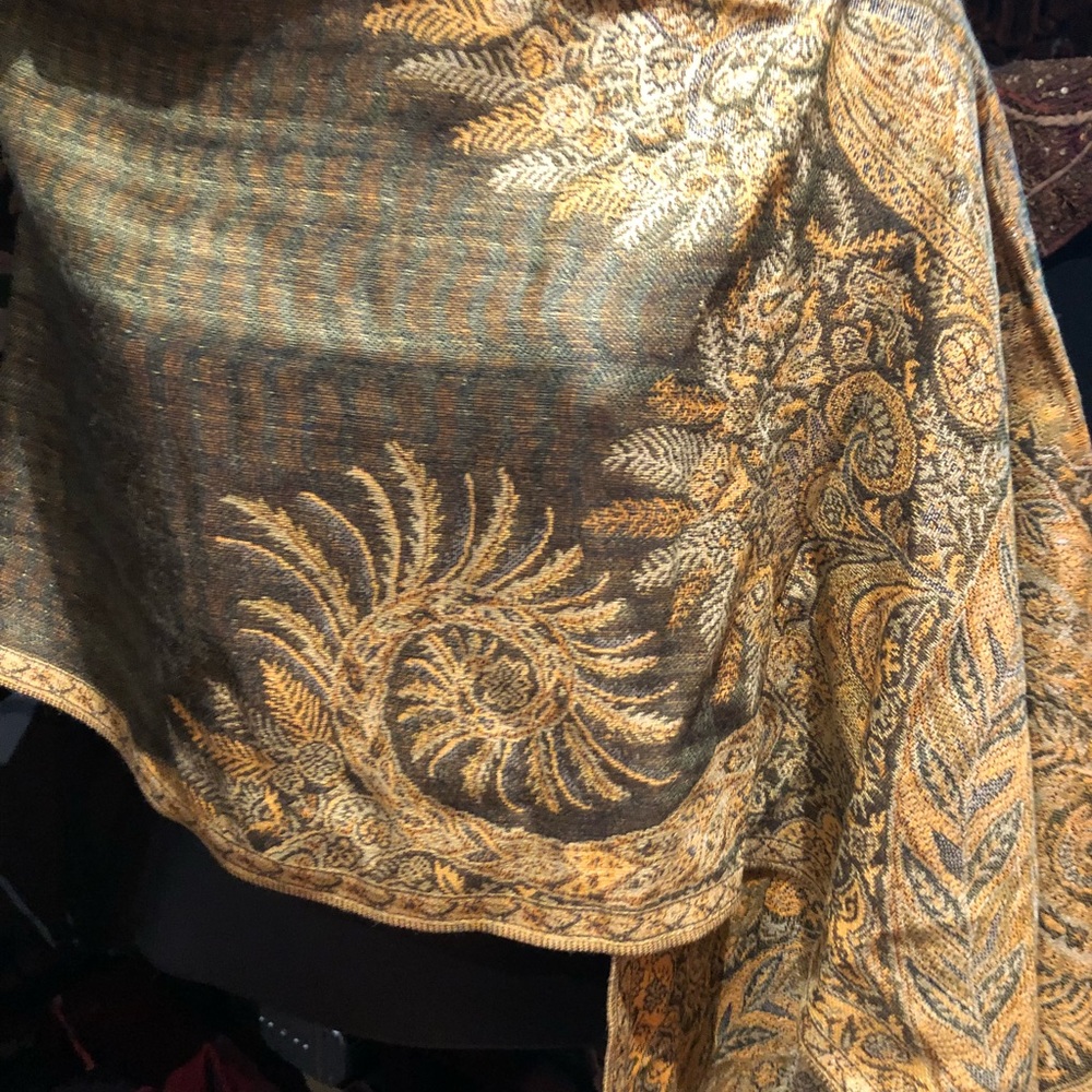 Vintage Olive Green style paisley pashmina shawl
